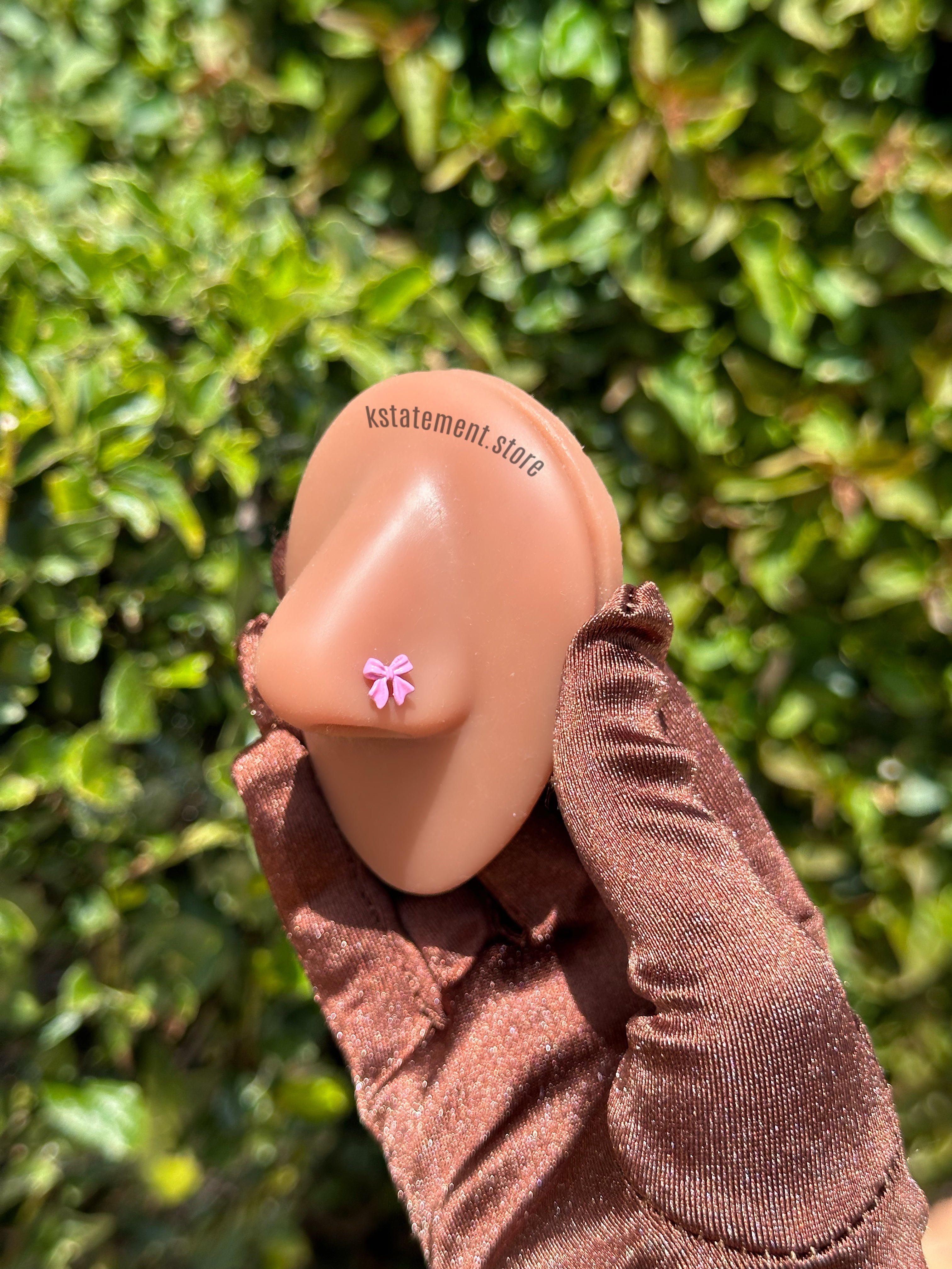 Soy sólo un anillo de nariz de niña