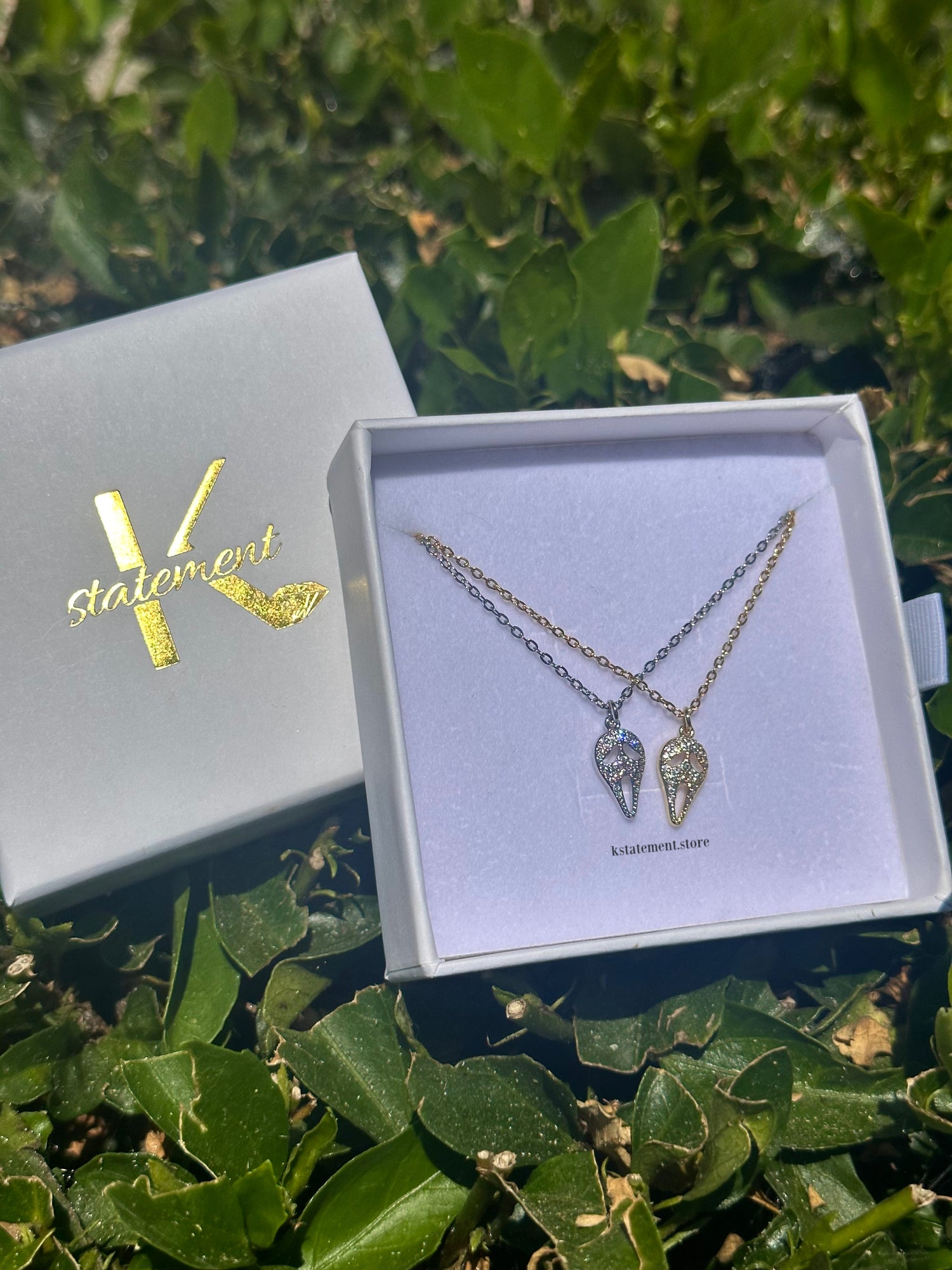 Collar inspirado en Ghostface