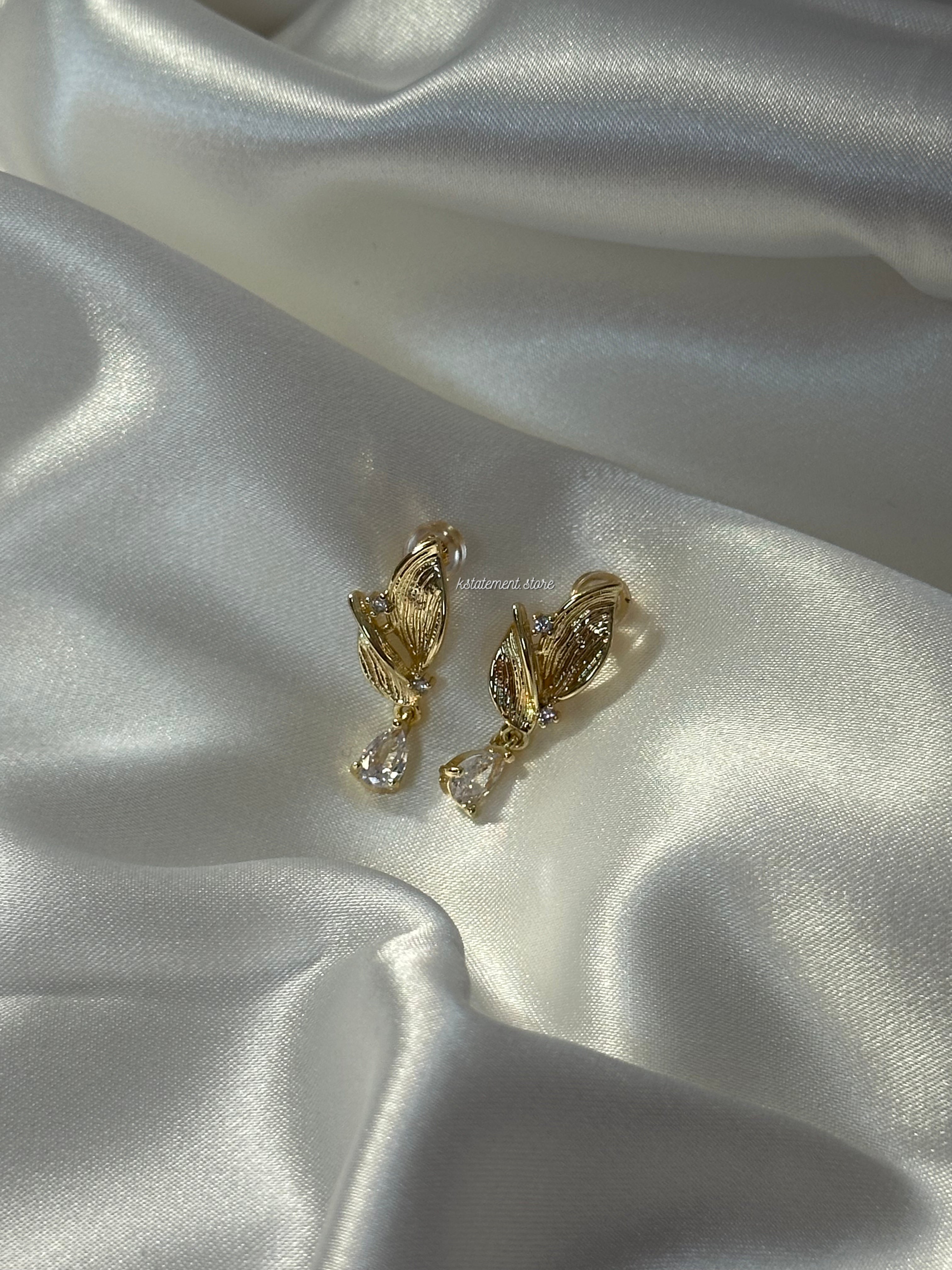 Willow Whisper Earrings