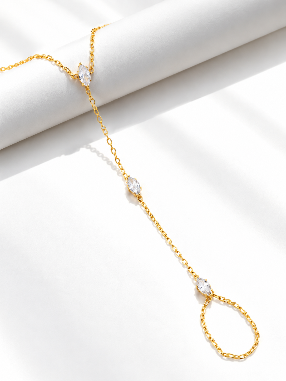 Ishani Hand Chain