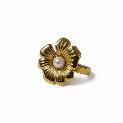 Pearl Petal Ring